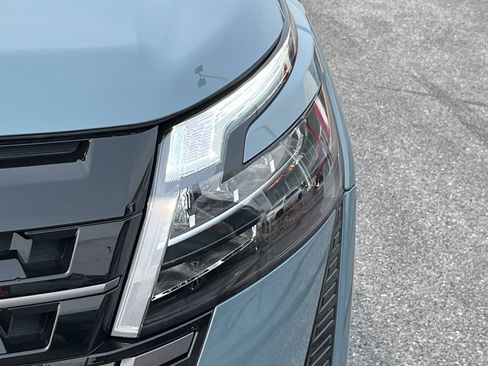New 2026 Nissan Pathfinder Platinum AWD/4WD image 14