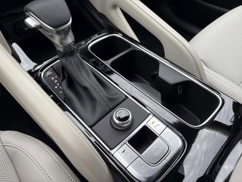 New 2025 Kia Telluride S image 30