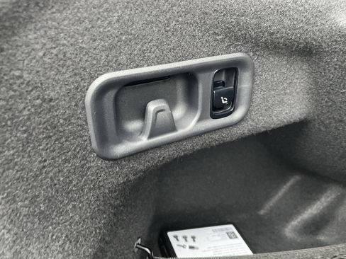 Certified 2025 Mercedes-Benz E 350 E 350 RWD Sedan image 11