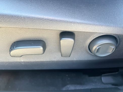 Certified 2025 Subaru Outback Premium image 19