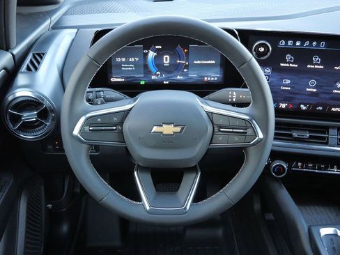 New 2026 Chevrolet Equinox EV LT w/ Comfort Package image 17