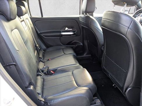 Used 2021 Mercedes-Benz GLB 250 image 21