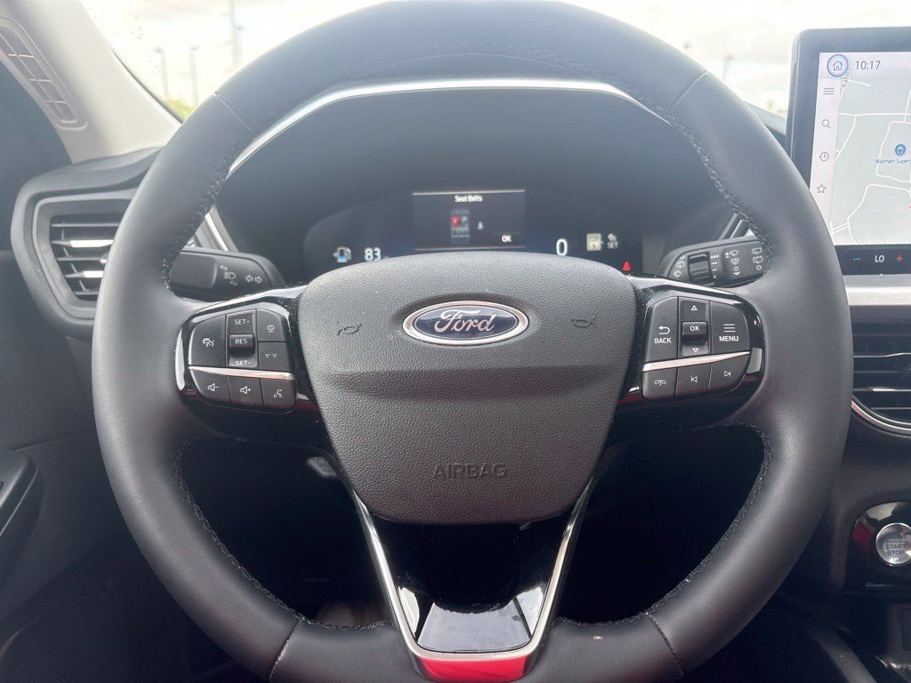 Used 2024 Ford Escape Platinum w/ Premium Technology Package AWD/4WD image 16