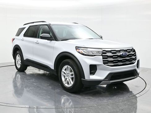 New 2026 Ford Explorer Active image 1