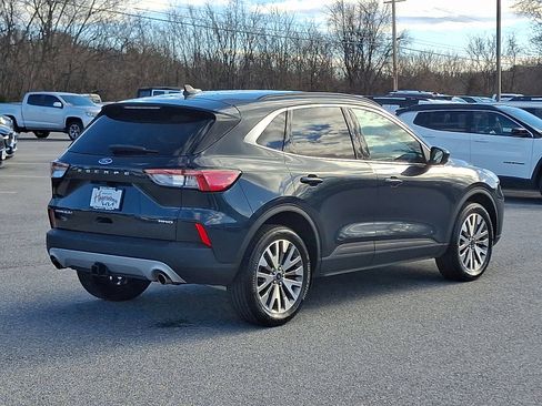 Used 2022 Ford Escape Titanium w/ Class II Trailer Tow Package image 6