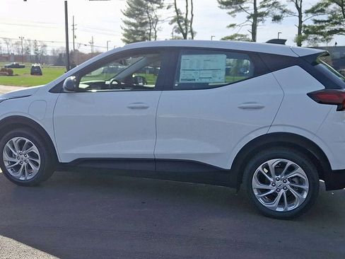 New 2027 Chevrolet Bolt LT w/ Comfort Package image 8