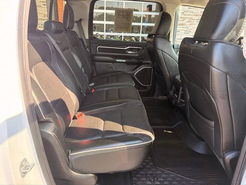 Used 2022 RAM 1500 Laramie AWD/4WD image 18