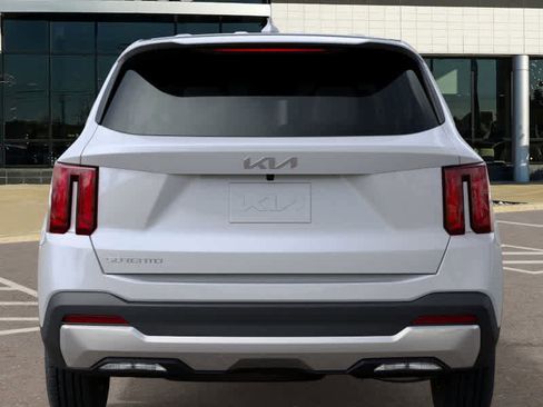 New 2026 Kia Sorento LX image 13