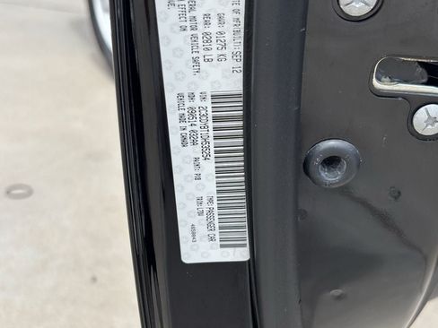 Used 2013 Dodge Challenger R/T RWD image 28