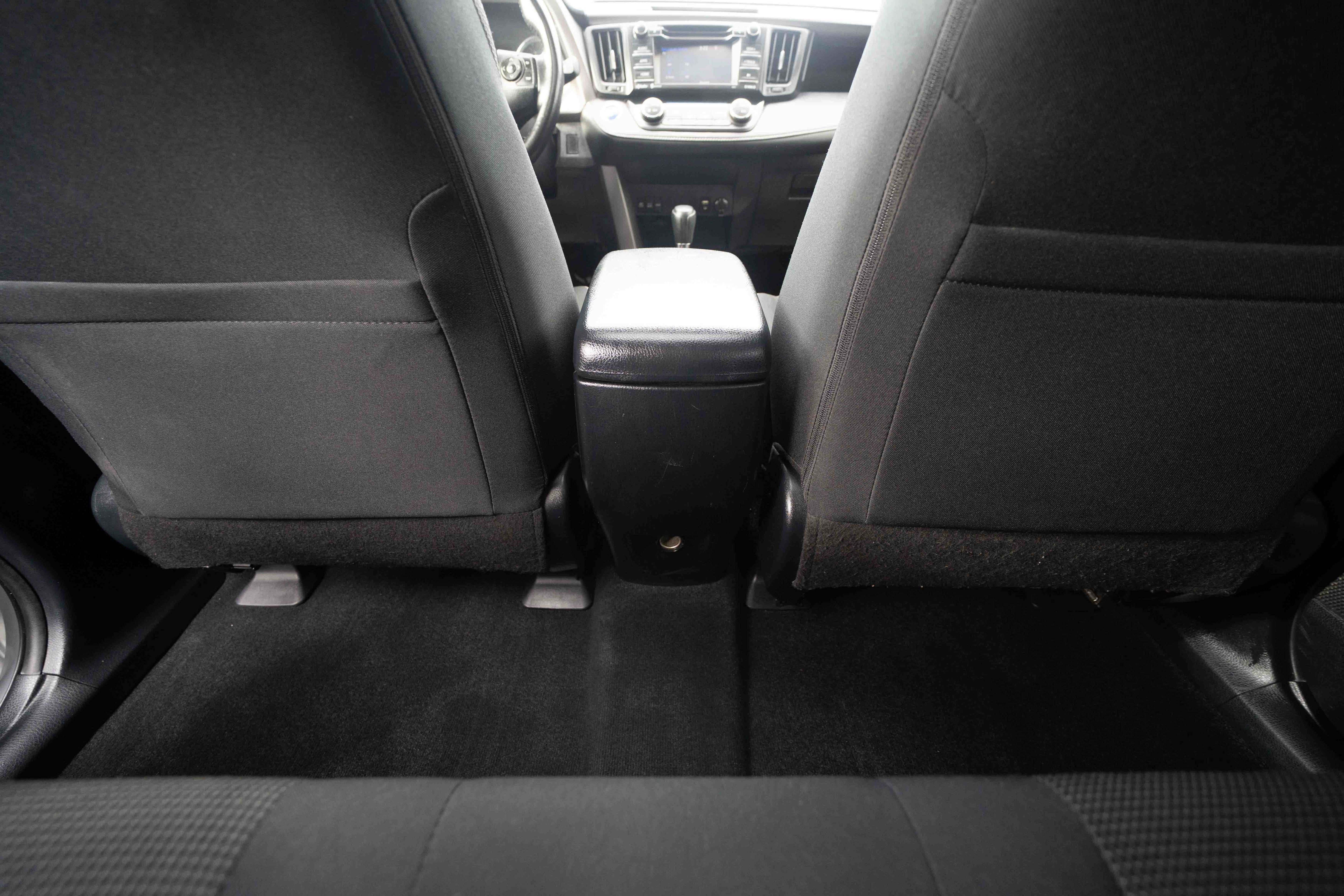 Used 2016 Toyota RAV4 XLE AWD/4WD image 22