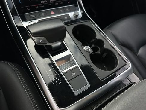 Used 2019 Audi Q8 Premium w/ Convenience Package AWD/4WD image 26