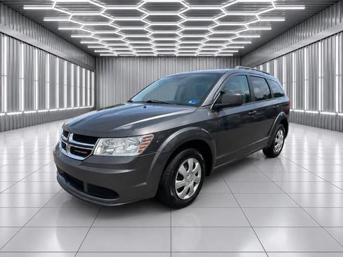 Used 2016 Dodge Journey SE w/ Flexible Seating Group FWD image 1