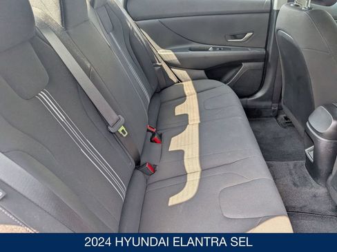 Certified 2024 Hyundai Elantra SEL FWD image 30
