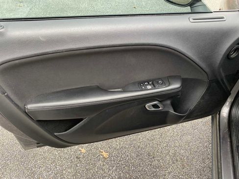 Used 2018 Dodge Challenger SXT image 22