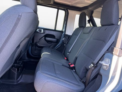 Used 2026 Jeep Wrangler Unlimited Sport AWD/4WD image 15