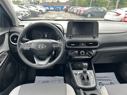 Used 2022 Hyundai Kona SE AWD/4WD image 11
