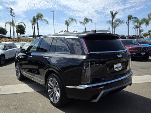 Used 2026 Cadillac Vistiq Luxury w/ LPO, Premium Carpet Package AWD/4WD image 3