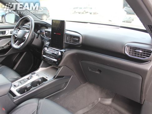 Used 2022 Ford Explorer ST w/ Equipment Group 401A image 30