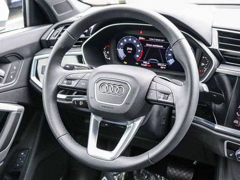 Used 2025 Audi Q3 2.0T Premium w/ Convenience Package AWD/4WD image 16