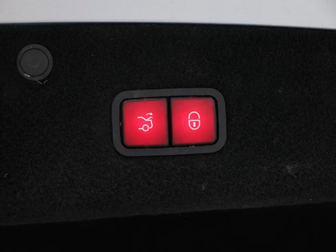 Used 2017 Mercedes-Benz S 550 Cabriolet image 48