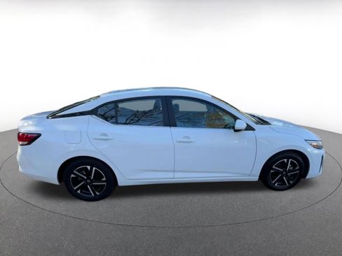 Used 2025 Nissan Sentra SV image 16