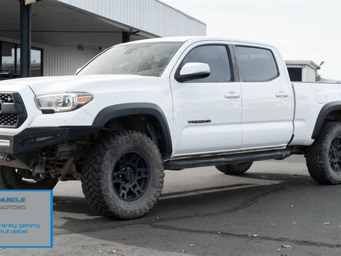Used 2019 Toyota Tacoma TRD Off-Road image 7