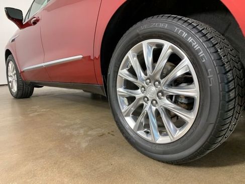 Used 2021 Buick Enclave Premium w/ Sun and Sites Package AWD/4WD image 17