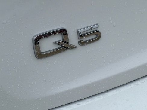 Used 2018 Audi Q5 2.0T Premium Plus image 11