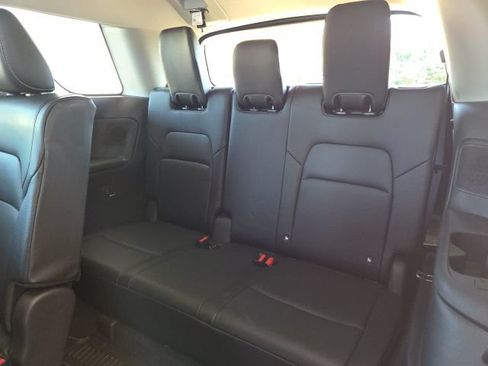 Used 2022 Nissan Pathfinder SL AWD/4WD image 28