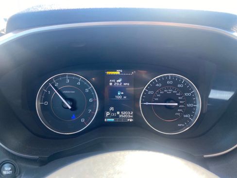 Used 2021 Subaru Crosstrek 2.5i Limited w/ Moonroof Package 2 image 12