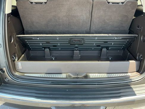 Used 2019 GMC Yukon Denali w/ Denali Ultimate Package AWD/4WD image 44