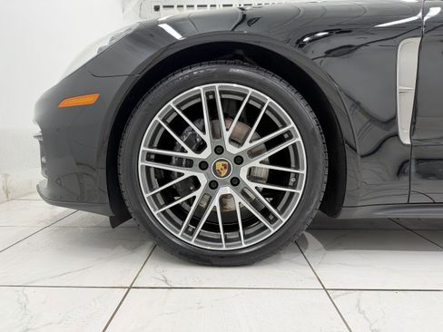 Certified 2022 Porsche Panamera 4 Platinum Edition image 15