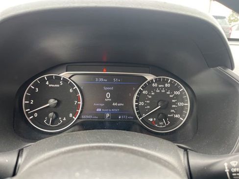 Used 2024 Nissan Altima 2.5 SV image 9