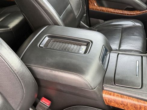 Used 2016 Chevrolet Suburban LTZ AWD/4WD image 50