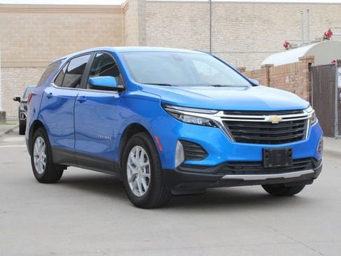 Used 2024 Chevrolet Equinox LT w/ LPO, Floor Liner Package image 2