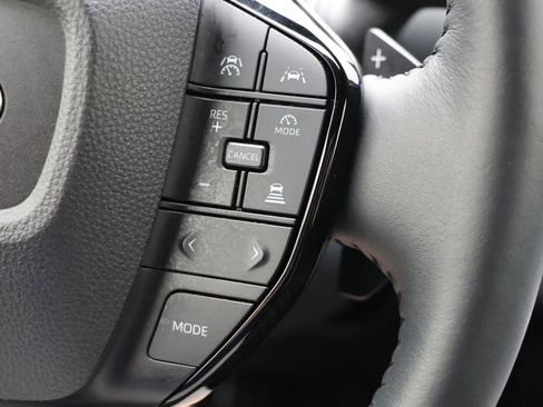 Used 2024 Subaru Solterra Premium image 19