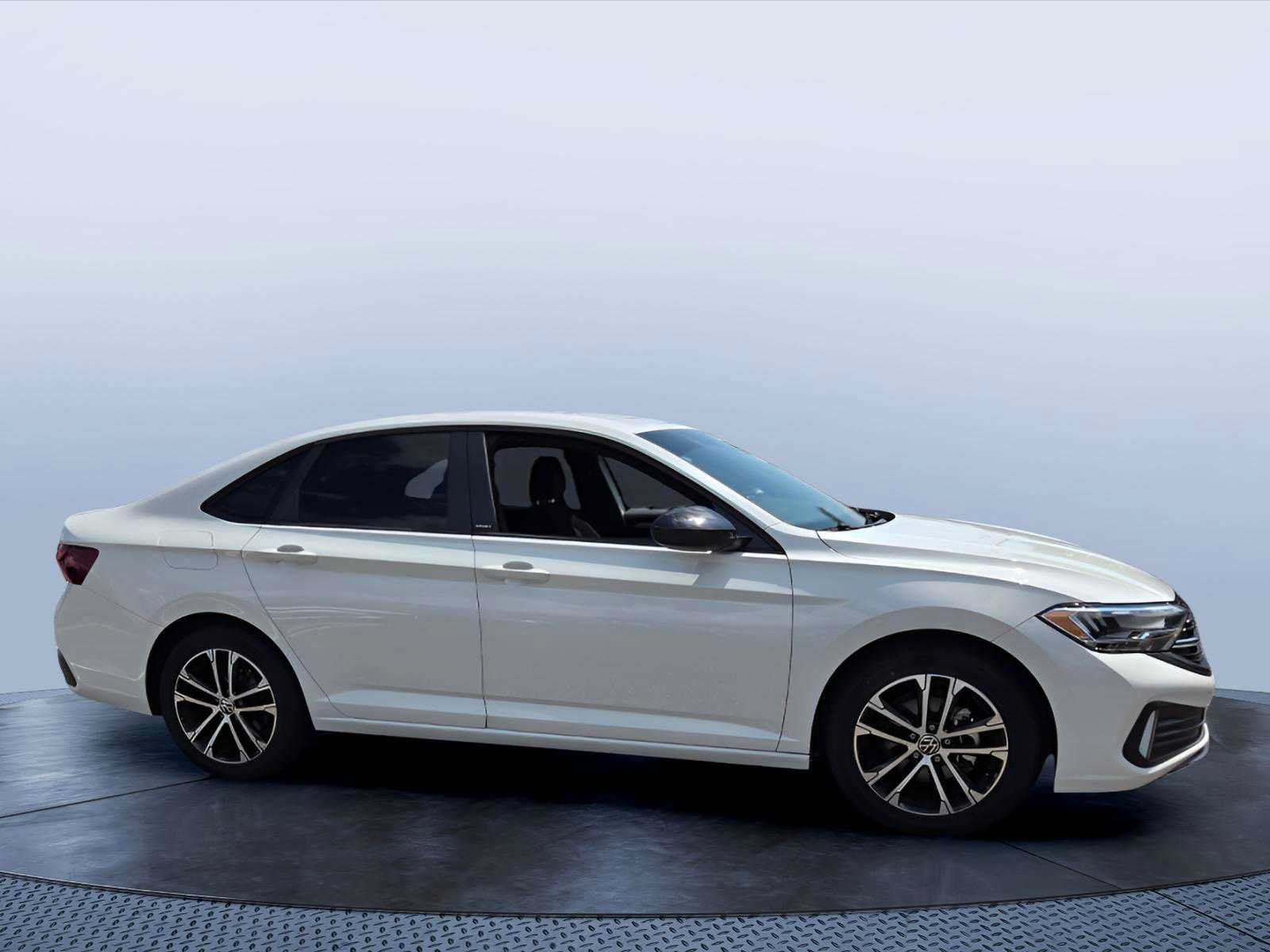Used 2024 Volkswagen Jetta Sport FWD image 1