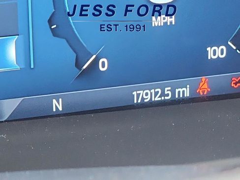 Used 2025 Ford F350 Lariat w/ Camper Package image 10