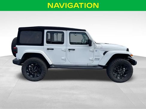 Used 2024 Jeep Wrangler Unlimited Sahara w/ Technology Group AWD/4WD image 6