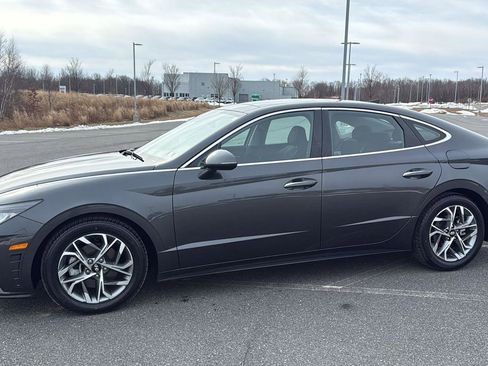 Certified 2022 Hyundai Sonata SEL w/ Convenience Package image 13