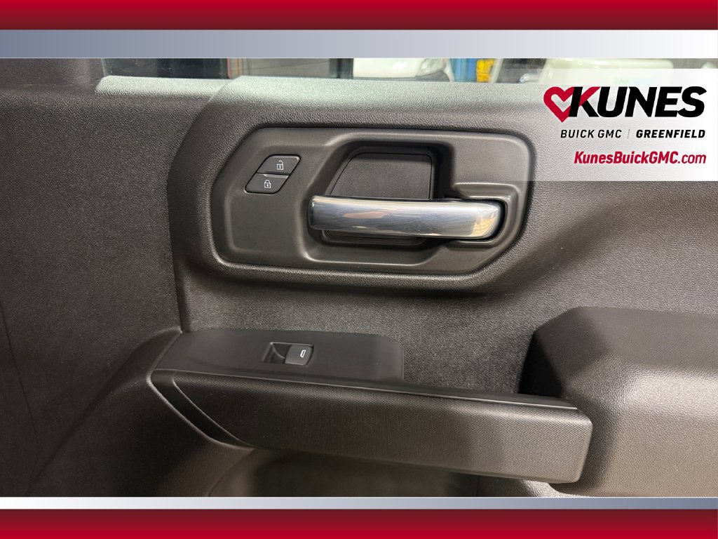 Used 2022 Chevrolet Silverado 2500 Custom w/ Custom Convenience Package AWD/4WD image 32
