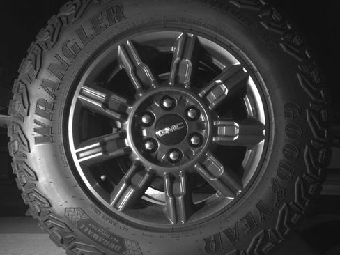 Used 2024 GMC Sierra 1500 AT4X AWD/4WD image 15
