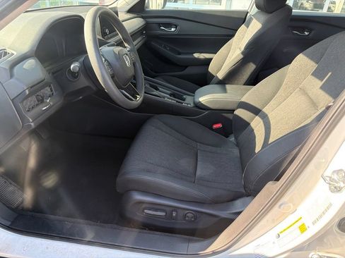 Used 2023 Honda Accord EX image 5