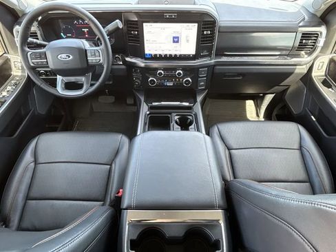 Used 2026 Ford F250 Lariat w/ Black Appearance Package image 10