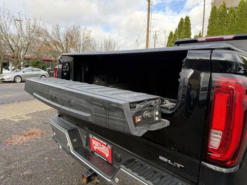 Used 2019 GMC Sierra 1500 SLT w/ SLT Premium Plus Package image 12