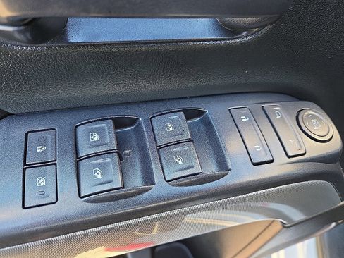 Used 2018 Chevrolet Silverado 2500 LT w/ LT Fleet Convenience Package image 15