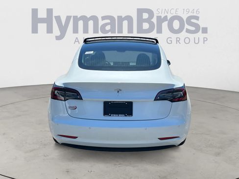 Used 2020 Tesla Model 3 Standard Range Plus RWD image 4