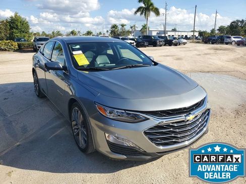 Used 2023 Chevrolet Malibu LT image 3