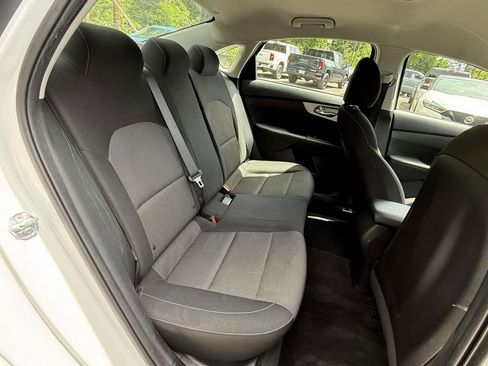 Used 2022 Kia Forte LXS FWD image 10