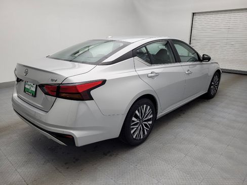 Used 2024 Nissan Altima 2.5 SV image 10